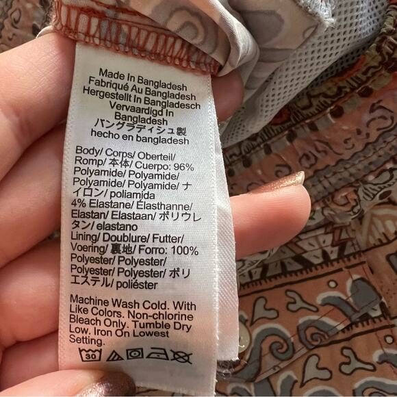 J.Crew 6" Stretch Printed Swim Trunks - Picture 8 of 8